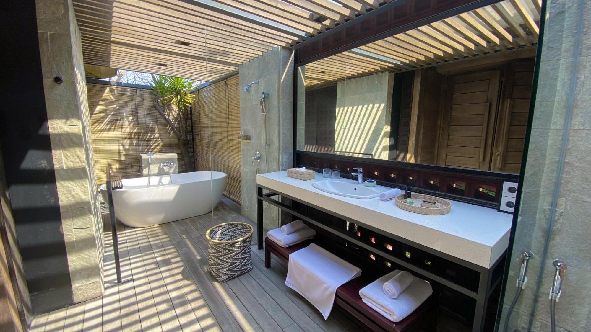 Djoglo Luxury Bungalow Wendit المظهر الخارجي الصورة