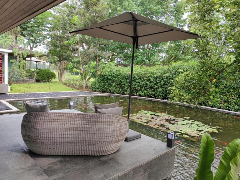 Djoglo Luxury Bungalow Wendit المظهر الخارجي الصورة